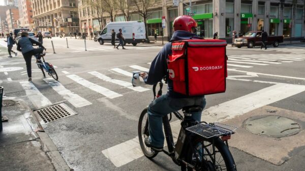 جریمه ۱۳۱.۵ میلیون دلاری DoorDash؛ پیامد خطاهای الگوریتمی در محاسبه دستمزد پیک‌ها در نیویورک