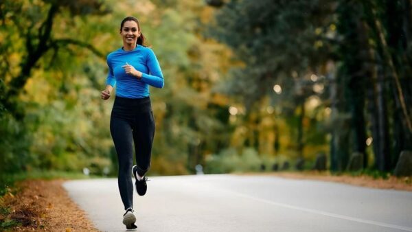 اثرات فعالیت‌های هوازی سبک بر عملکرد عصبی و بهره‌وری در محیط‌های کاری مدرن