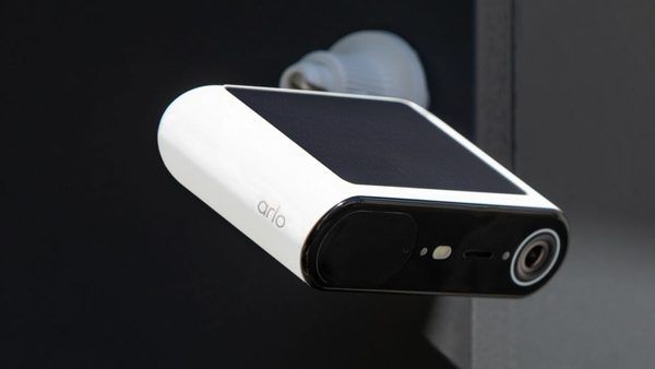 بررسی فنی دوربین امنیتی جدید Arlo Essential Solar: ترکیب انرژی خورشیدی و هوش ابری