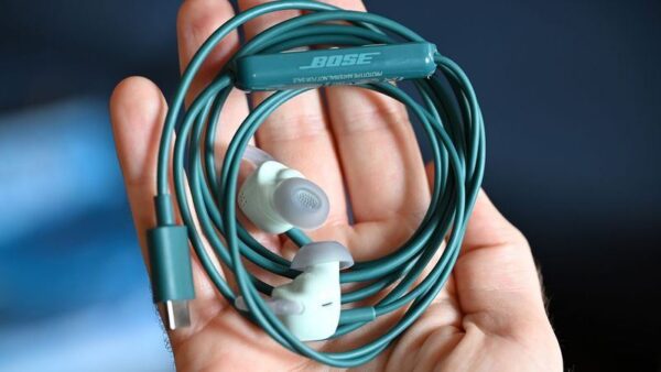 بازگشت کلاسیک به دنیای صدا: تحلیل تخصصی ایربادهای باسیم جدید Bose پس از یک دهه وقفه
