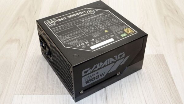 تحلیل فنی منبع تغذیه Gigabyte Gaming 1000GM PG5: پایداری در سطح پلاتینیوم و نوآوری T-Guard