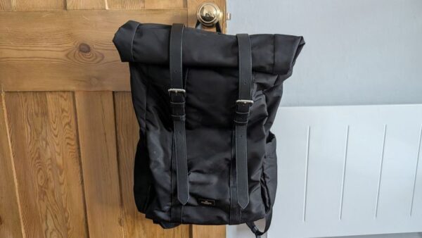 بررسی تخصصی کوله‌پشتی Harber London Venture Edition؛ تلفیق مهندسی ارگونومیک و پایداری در سفر