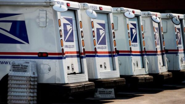 تحلیل مداخلات فنی در زیرساخت انتخاباتی: بررسی تلاش دولت ترامپ برای تغییر پروتکل‌های USPS