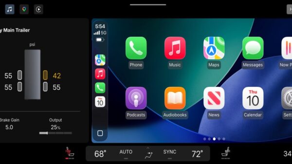 پارادوکس کارپلی در جنرال موتورز؛ چرا Apple CarPlay هرگز از خودروهای GM حذف نشده بود؟