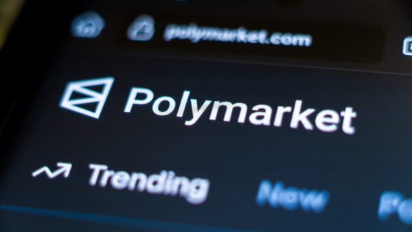 تلاش حقوقی Polymarket برای خروج از لیست وب‌سایت‌های قمار در اتحادیه اروپا