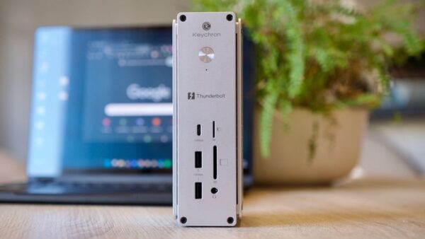 بررسی داک Thunderbolt 5 کی‌کرون: ورود هوشمندانه تولیدکننده کیبوردهای مکانیکی به دنیای تجهیزات جانبی حرفه‌ای