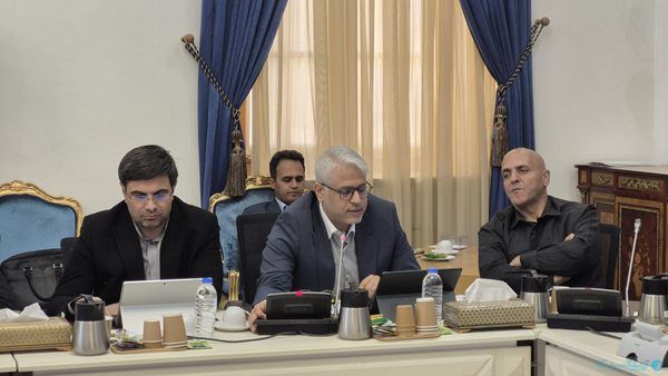 بحران زیرساختی و چالش‌های مالی؛ وزارت ارتباطات برای ۱۴۰۶ به ۱۵۴ همت اعتبار نیاز دارد