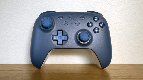 بررسی فنی 8BitDo Ultimate 2C: استاندارد جدید گیم‌پدهای مقرون‌به‌صرفه با سنسورهای Hall Effect