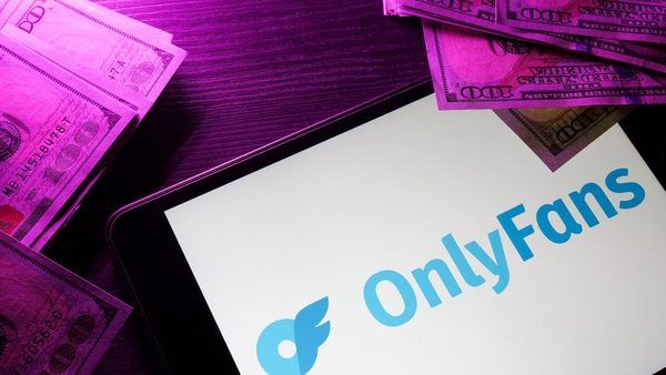 سقوط اخلاق در عصر هوش مصنوعی؛ کمدین‌های مجازی و سرقت محتوا برای بازاریابی در OnlyFans