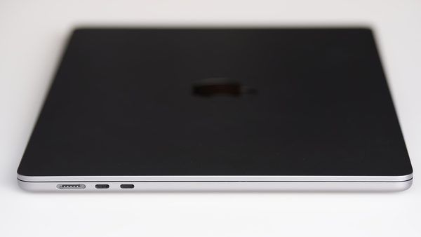 تحلیل فنی تفاوت‌های پورت تاندربولت و USB-C: چرا ظاهر یکسان به معنای عملکرد یکسان نیست؟