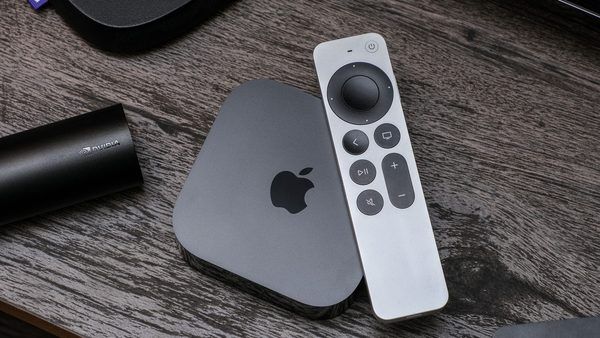تحول در تجربه کاربری Apple TV؛ از میکروفون داخلی تا ریموت هوشمند با قابلیت ردیابی صوتی