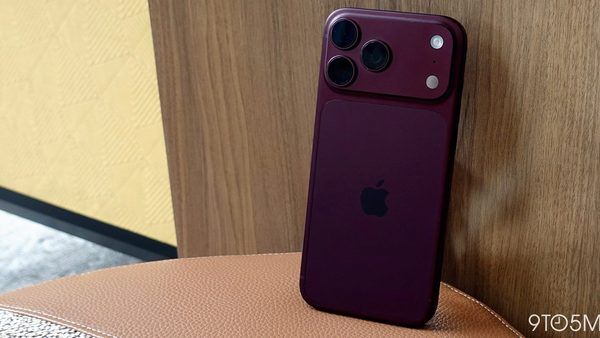 شکاف میان ادعای AT&T و تجربه کاربران؛ آیا iOS 27.0.1 بحران ارتباطی iPhone 18 Pro Max را حل می‌کند؟