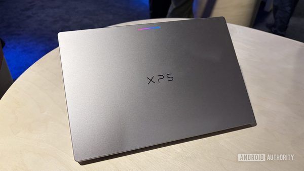 کاهش قیمت غافلگیرکننده لپ‌تاپ Dell XPS Googlebook: ورود به بازار با قیمت پایه ۹۹۹ دلار