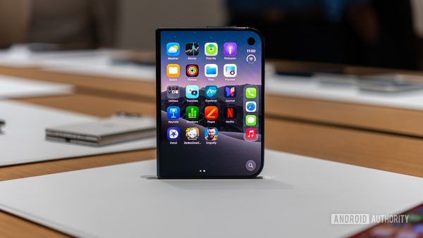 تحلیل ورود اپل به بازار گوشی‌های تاشو: چرا iPhone Duo استانداردی جدید برای اکوسیستم اندروید است؟