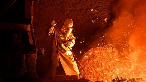 تحول در صنعت فولاد: راهکار نوآورانه Helix Carbon برای بازیافت دی‌اکسید کربن و کاهش هزینه‌های تولید آهن