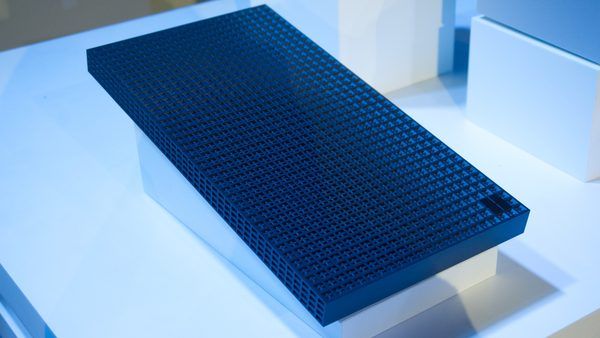 تحلیل فنی Surface RTX Spark Dev Box؛ هیولای ۶ هزار دلاری مایکروسافت برای توسعه‌دهندگان هوش مصنوعی