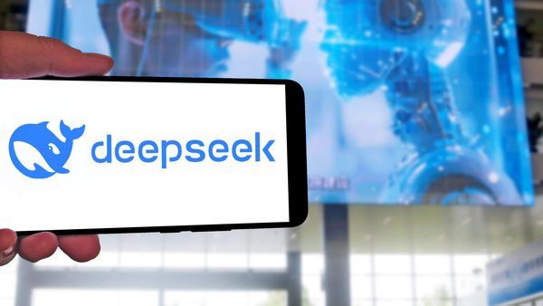 استراتژی جدید هواوی و DeepSeek برای عبور از انحصار CUDA: تحلیل فنی ابزارهای متن‌باز Ascend