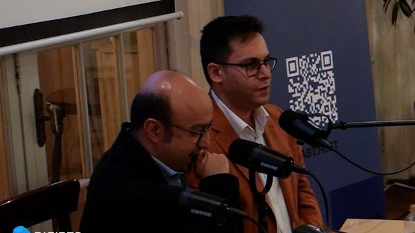 گذار از اقتصاد سنتی اسپانسرینگ؛ واکاوی فنی پلتفرم «ربط‌هاست» در زیست‌بوم پادکست فارسی