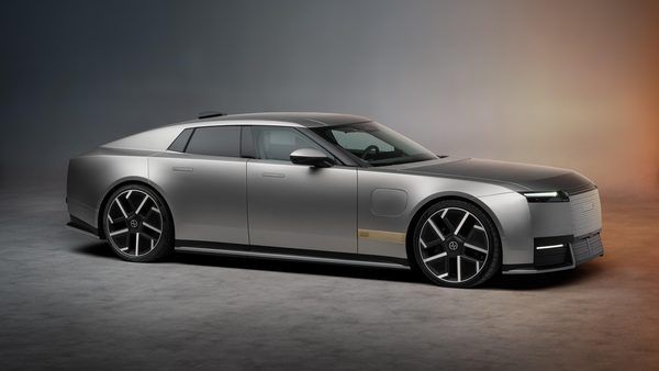 نگاهی مهندسی به Jaguar Type 01: تجلی طراحی رادیکال در نخستین خودروی الکتریکی مدرن جگوار