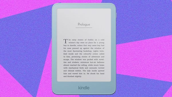 بررسی بوک‌ریدر Kindle Aluminum (مدل ۲۰۲۶): بدنه آلومینیومی جذاب اما گران‌قیمت آمازون