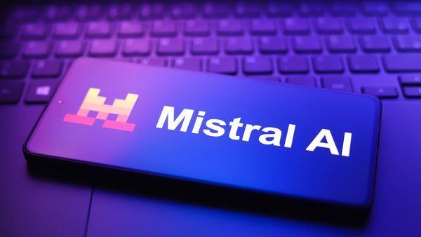 تحلیل فنی مدل Mistral Large 4؛ جهش هوش مصنوعی اروپا با معماری یک تریلیون پارامتری