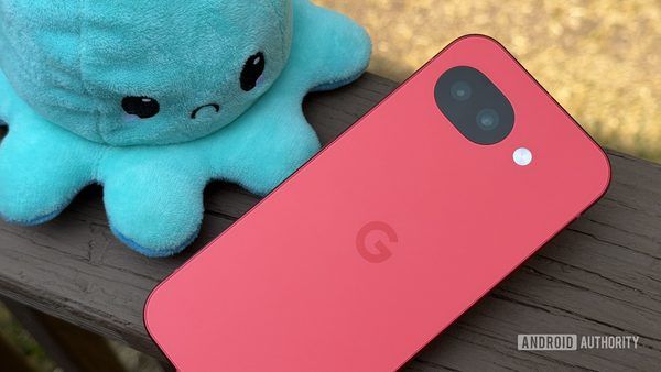 تحلیل استراتژی قیمت‌گذاری گوگل؛ چرا افزایش قیمت ناگهانی Pixel 10a، خرید آن را توجیه ناپذیر کرده است؟