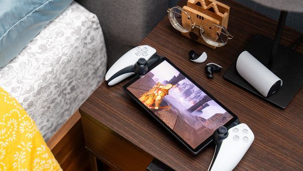 گمانه‌زنی‌های فنی پیرامون کنسول‌های جدید سونی؛ آیا PlayStation Portal با نمایشگر OLED در راه است؟