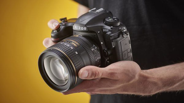 نیکون در پی احیای میراث D500؛ آیا دوربین Z70 معادلات بازار APS-C را تغییر می‌دهد؟