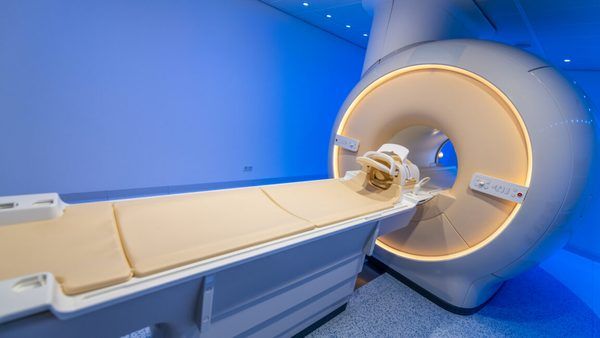 فراتر از آشوب: واکاوی علمی ساختار عصبی تحت تأثیر سایکدلیک‌ها با تحلیل هوش مصنوعی